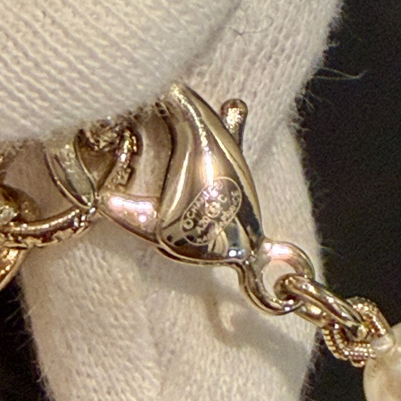 NEW Channel Pearl Necklace - Picture 11 of 12